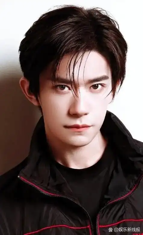 易烊千玺最新采访透露,将要翻拍电影版的《边水往事》.