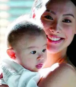 明星给娃起小名原来都有深意,那英因这段情史给儿起名高兴_女儿_儿子