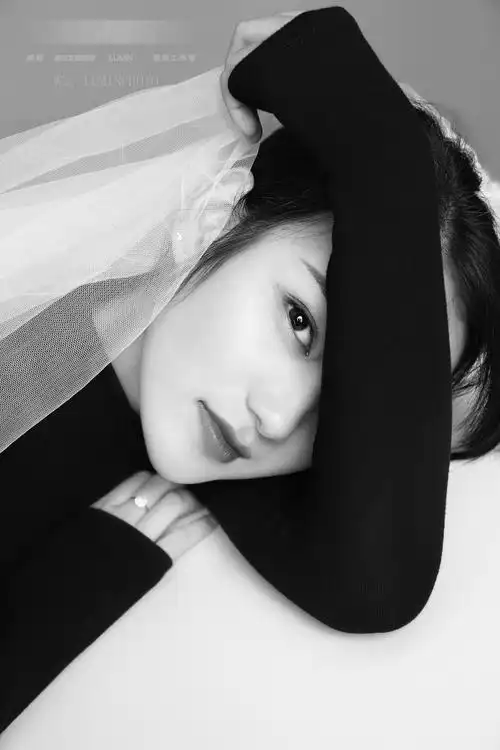 黑白简约写真 头纱照