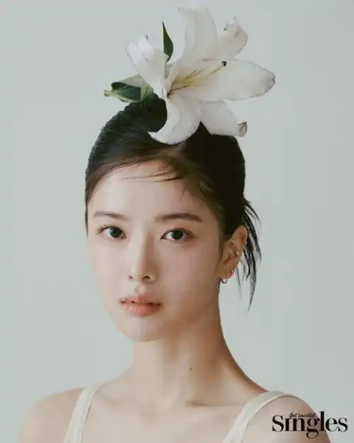 韩国女艺人卢正义拍杂志写真展清纯魅力|写真|杂志|卢正义_新浪新闻