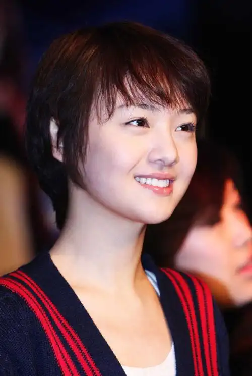 郑爽图片郑爽整容前海量清纯照曝光