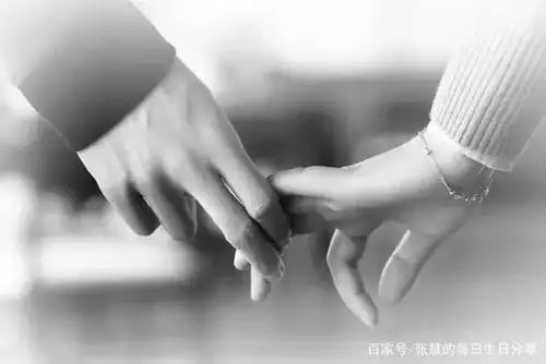 心理测试:四种牵手方式中选择一种,测你和你的伴侣适合哪种模式