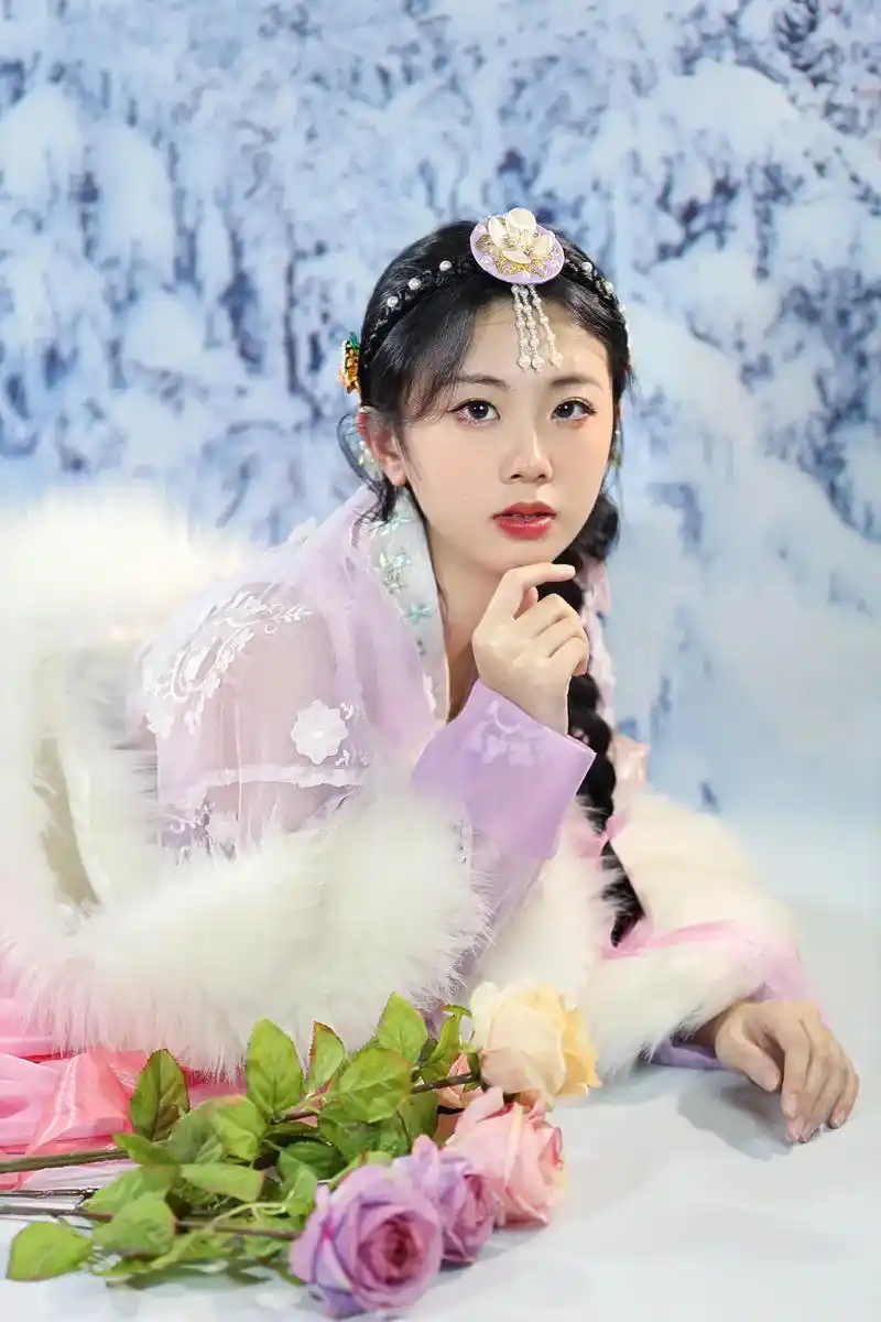 不用去延吉也可以拍韩服写真啦