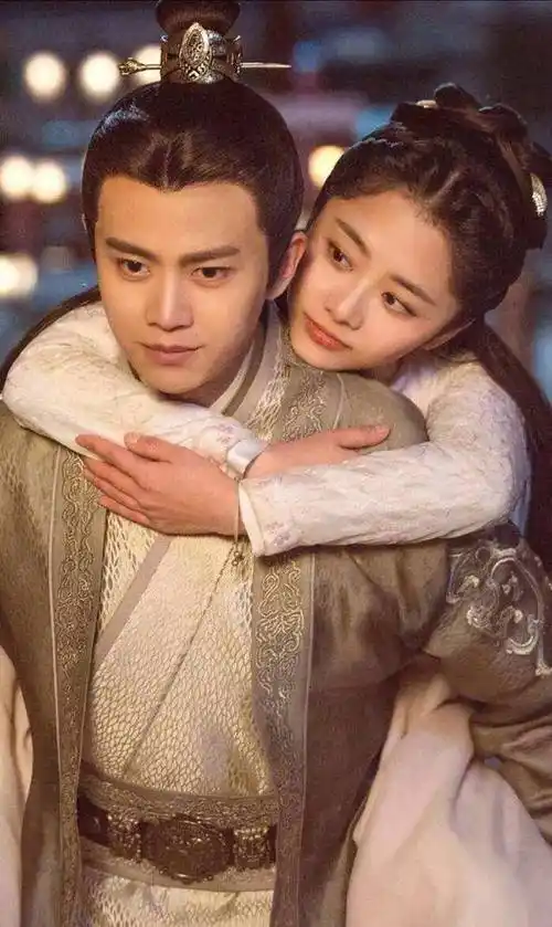 "英年早婚"任嘉伦:宣布结婚就是我给的"安全感"_妻子_聂欢_偶像