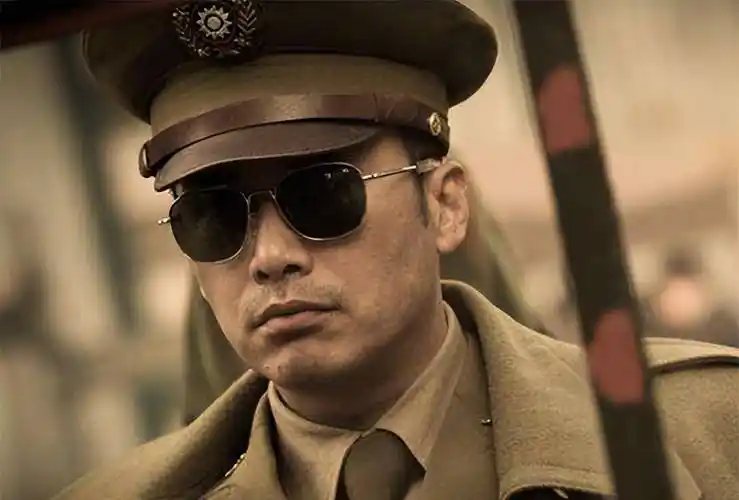 原创49年风筝原型被捕毛人凤画圈准备将其处决他奇迹逃生