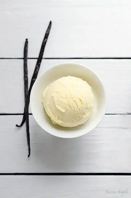 香草牛奶冰淇淋