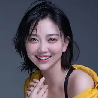 彭媛(中国女歌手)_尚可名片