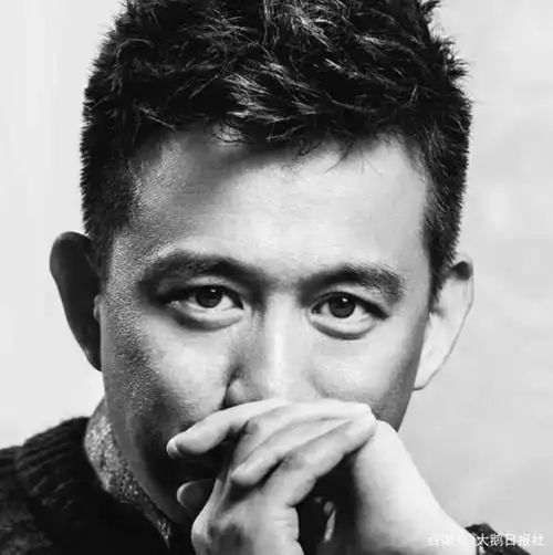 言论尴尬又缺乏已婚人士的自觉的黄磊在油腻大叔路上一去不复返了