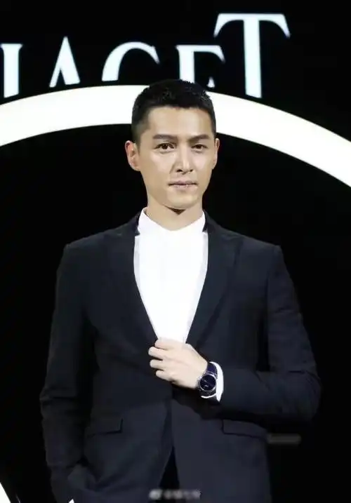 难得是的看到胡歌剪成了寸头,跟以往的形象差别挺大.