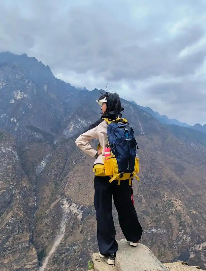 一个人的旅程!来吧,亲爱的朋友,你会从这里爱上徒步!#户外徒 - 抖音