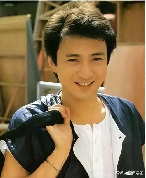 1985年,翁美玲给汤镇业留下一句话,后在家开煤气自尽,年仅26岁