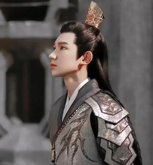 王源拍古装剧造型致敬魏无羡定妆照一出很适合演陈情令