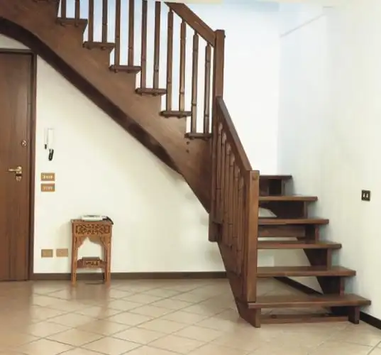 漳州阶梯式楼梯21 -安步木业-赵氏楼梯 产品展示(实木楼梯,钢木楼梯