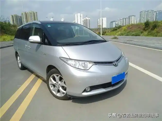 搭载3.5升v6引擎,07年的第三代丰田普瑞维亚大霸王!