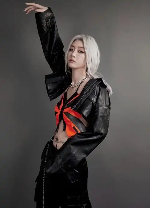 赵小棠演唱会妆造水平##赵小棠高冷贵气感