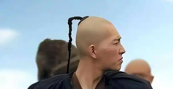 看看这些真实的清朝发型,令人难以接受_辫子_头发_电视剧