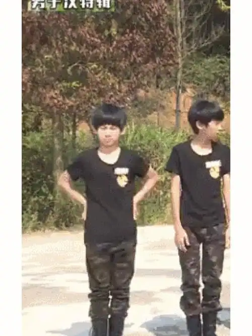 太累了,希望19岁的张哥能够轻松一点,等着《心桥》的live版哦#张真源