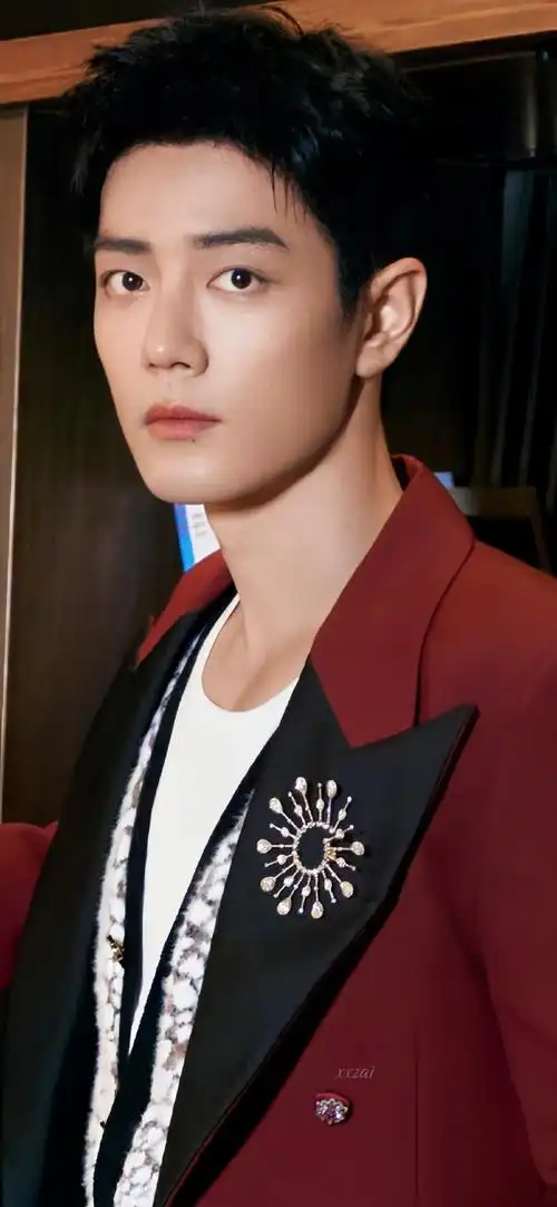 肖战红色西装风衣写真##肖战触碰人生的不同模样##肖战##肖战浸染在