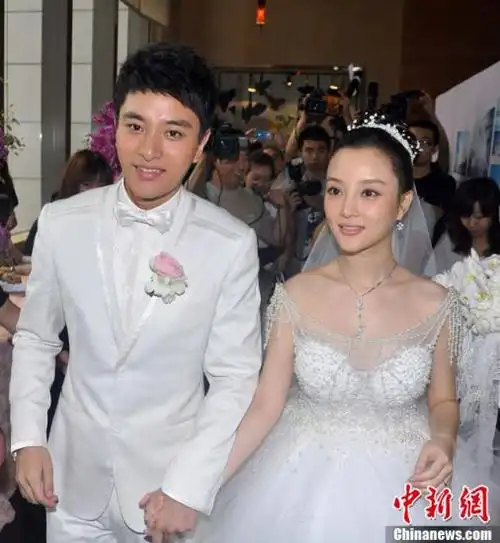 贾乃亮谈老婆李小璐"没杂质":她的真诚打动了我