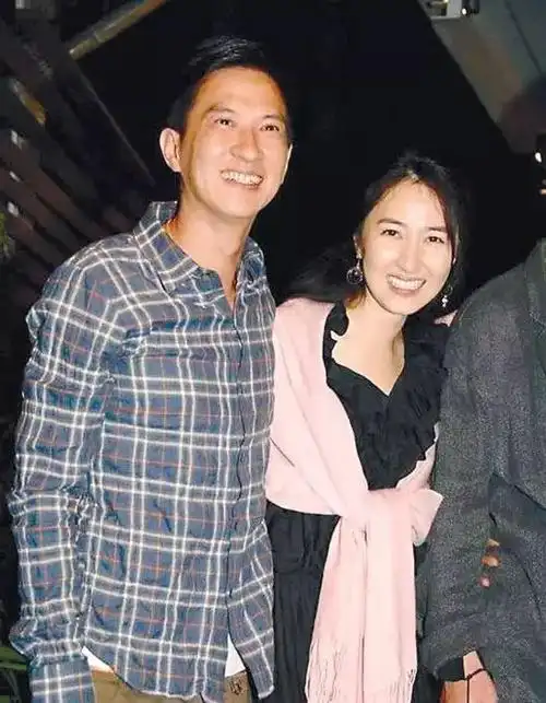 关咏荷我选择张家辉的时候他一无所有