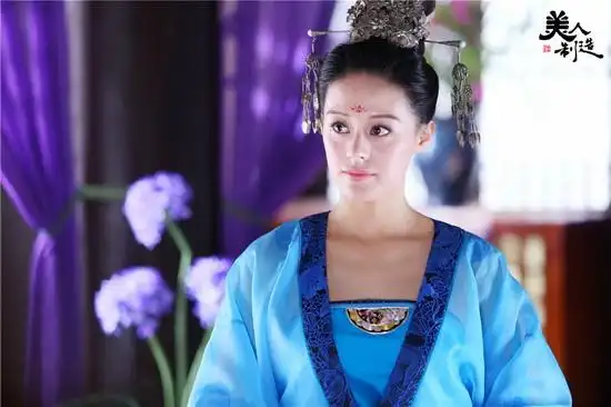 美人制造王力可瘦身放狠招午餐只喝柠檬蜂蜜水