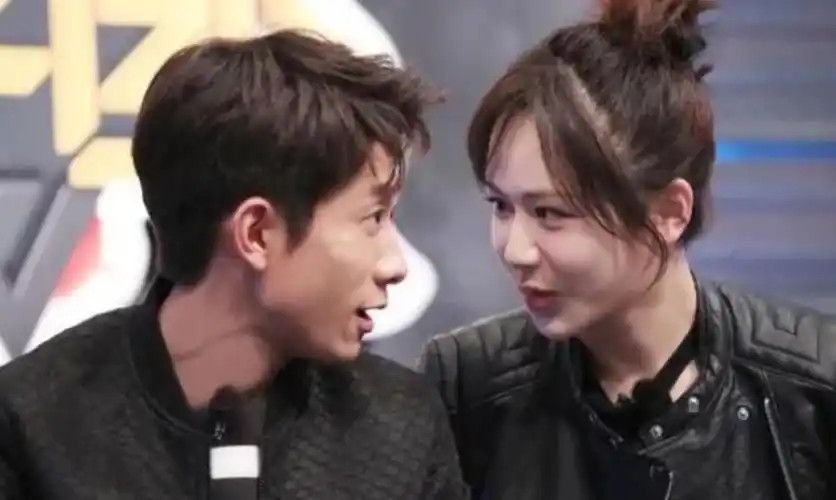 杨紫为张一山庆生,晒其角色合集海报好有心,两人感情