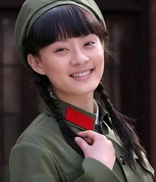 邓超家庭背景曝光原来他是邓超亲生父亲难怪孙俪铁了心嫁他