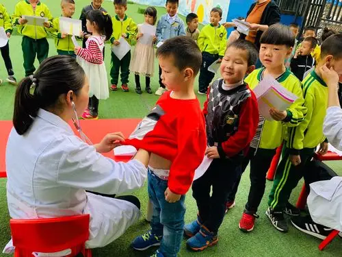 小明星幼儿园5月30日上午9点,约您一起共度欢乐六一!