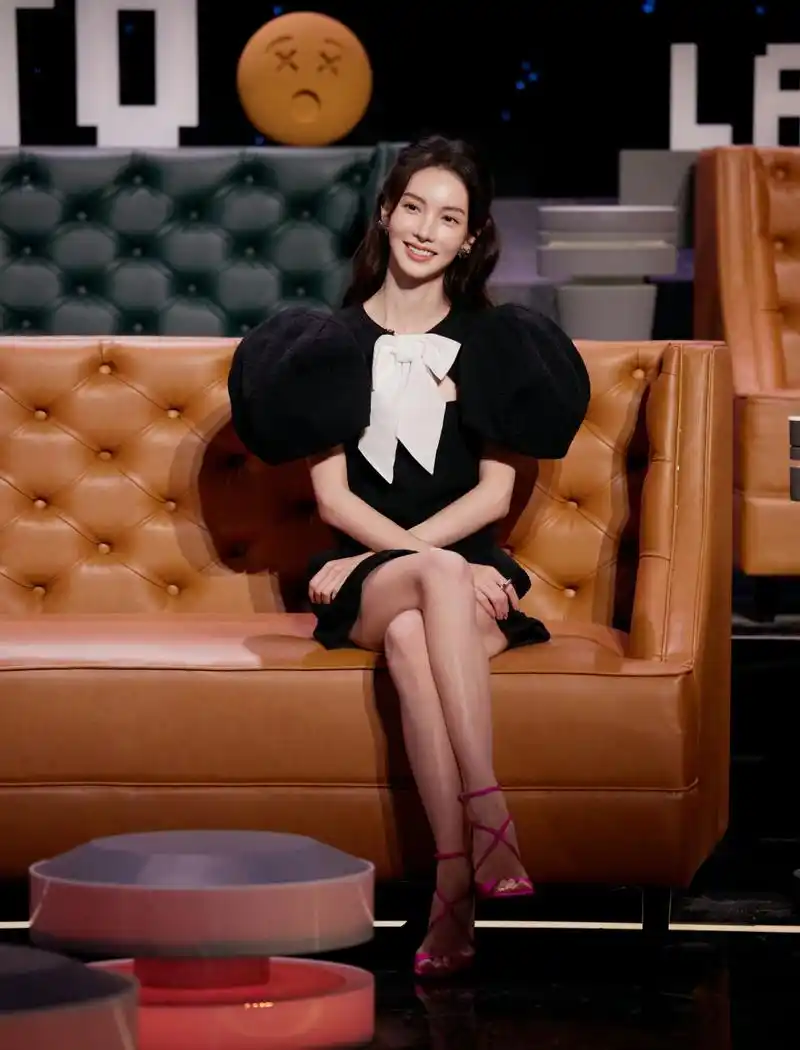 金晨  美腿玉足合集