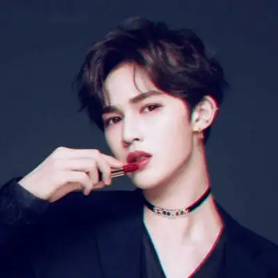 朱正廷头像抱图须d 二转注cr:宋潇筱