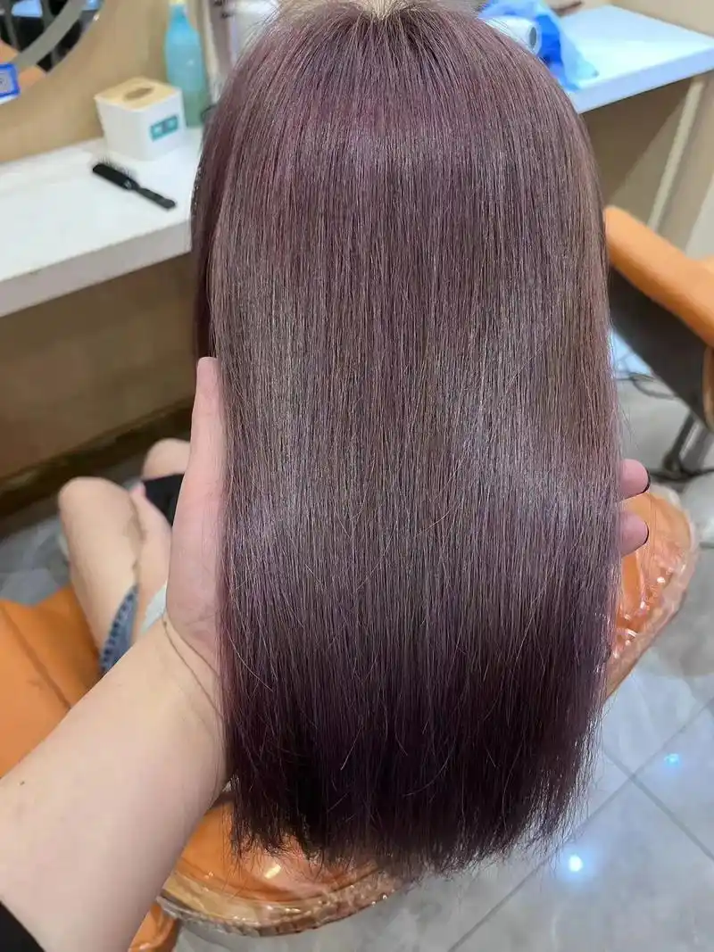 紫灰色.这个颜色让(黄黑皮)逆天改命的发色!#武汉头发#好颜 - 抖音