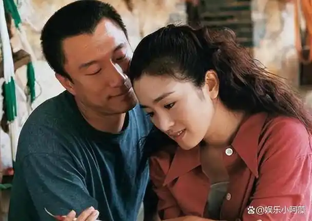 因为孙红雷的走红,他有幸获得了与巩俐合作演戏的机会.