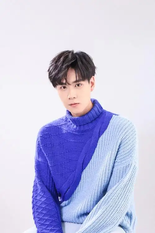 胡一天最新帅气写真图片