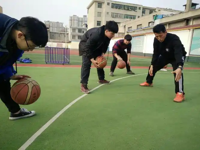 姚家巷中学体育备课组社团活动剪影 写美篇  一种求知在呐喊,一种技能