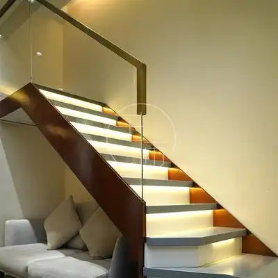 钢板玻璃实木踏板定制金属拉丝弯头现代轻奢集楼梯扶手