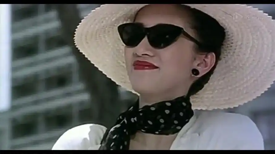 《英雄本色3》.阿杰 (梅艳芳饰)