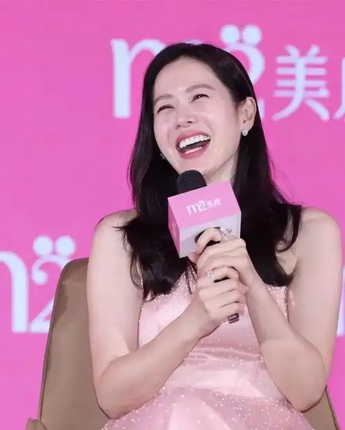 孙艺珍ins充满幸福,从未抱怨,靠尊严支撑起,顶级女的