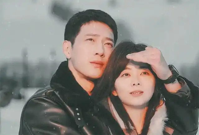 井柏然到底是什么样子的?与杨颖搞怪逗乐,与刘亦菲却十分拘谨