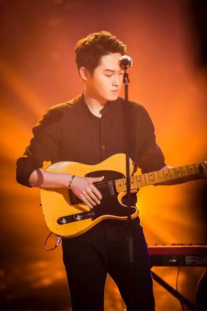 如何看待梁博在「歌手」第五季上的表现?