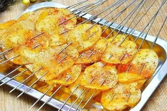 "相信没有哪个土豆星人能够拒绝的烤土豆片的诱惑,可脆可面,某次曾