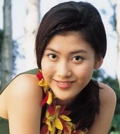 香港玉女李彩桦个人资料以及照片