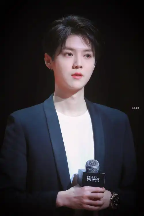 鹿晗图片最帅照片