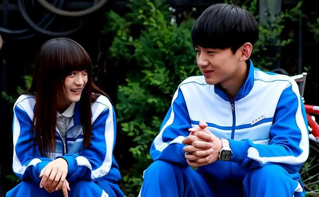 何泓姗眯着眼演完的剧,白敬亭的气质浑然天成,蔡文静却惊艳众人