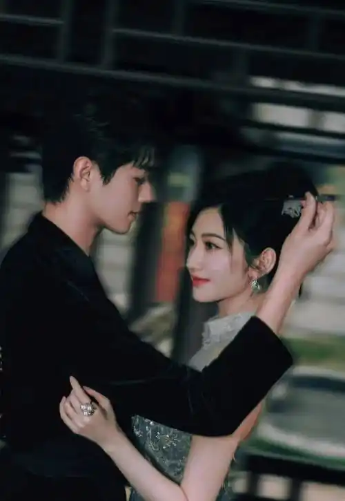 景甜和圈外男友分手?棣欣引力拍婚纱照?颖儿养软饭老公?