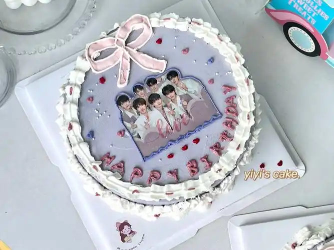 最好吃的奶油蛋糕  #定制蛋糕  #时代少年团#tnt时代少年团