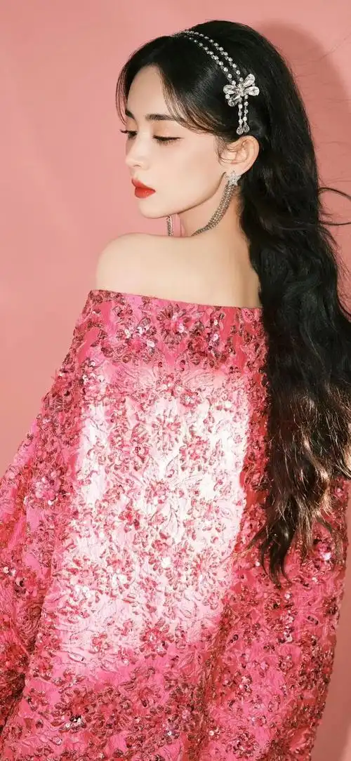 美女系列壁纸第595期-古力娜扎