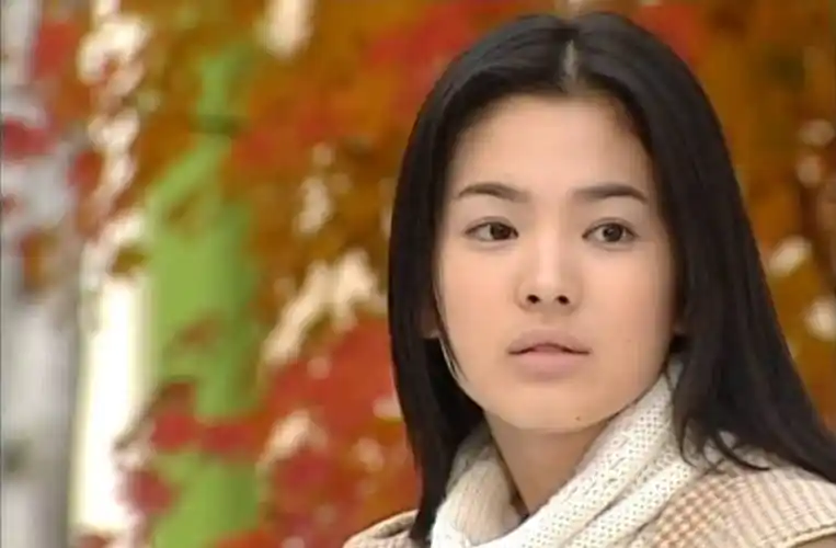 宋慧乔:每次分手都饱受舆论之苦,女神在爱情中也是输家_李秉宪_生活