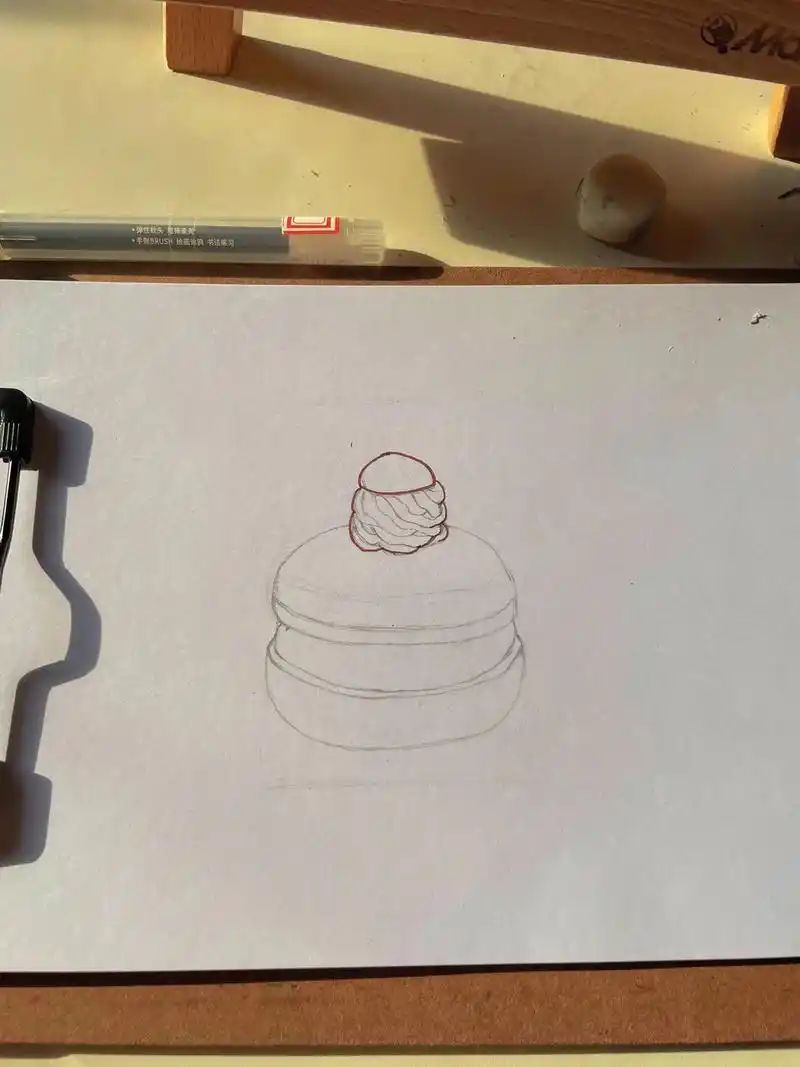 马克笔手绘 #画渣日常 底部有些歪扭的马卡龙  临摹乱涂洋 - 抖音