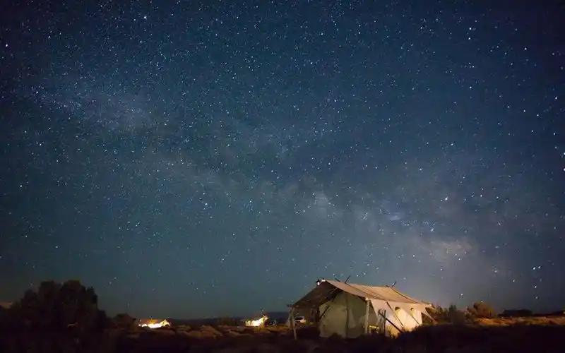 繁华璀璨的夜景图片桌面壁纸