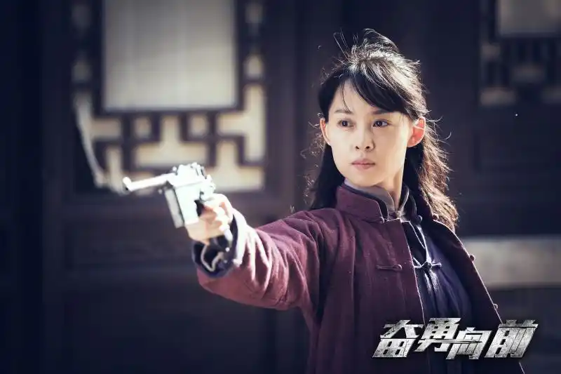 抗战剧《奋勇向前》齐鲁频道热播 齐鲁儿女热血燃爆荧屏